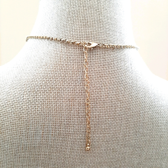 Beautiful Statement Necklace - Picture 2 of 2